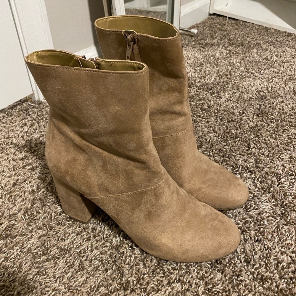 American Eagle Tan Booties